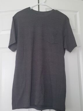 NWT Men's The North Face Slim Fit Gray T-Shirt, Large